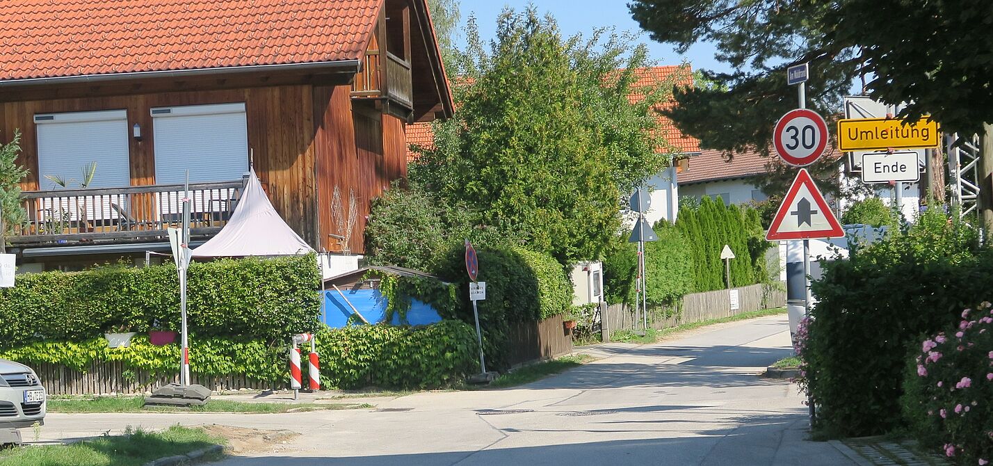 Kreuzung „Am Waldrand“ Kreuzung „Am Waldrand“