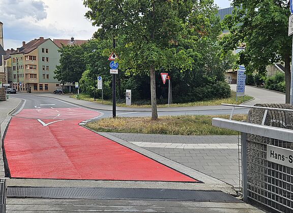 Anfang der Fahrradstraße am Hans-Segitz-Steg